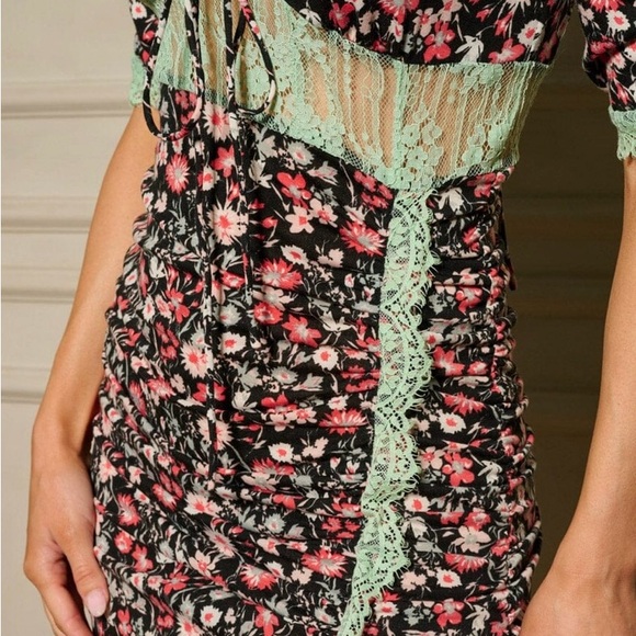 WOMEN'S SHORT SLEEVE V-NECK FRONT SLIT FLORAL MIDI DRESS IN MINT - Picture 3 of 4